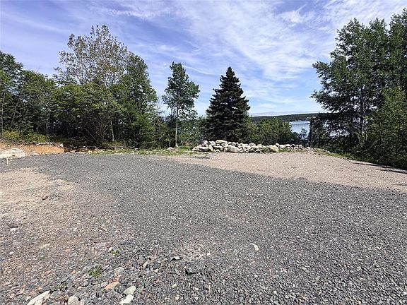 4th image of 4 Strong's Road