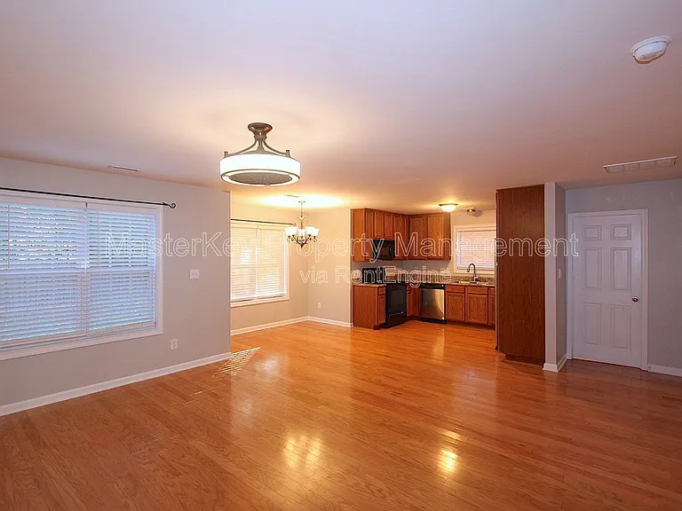 3215 Polite Ln — Photo 4