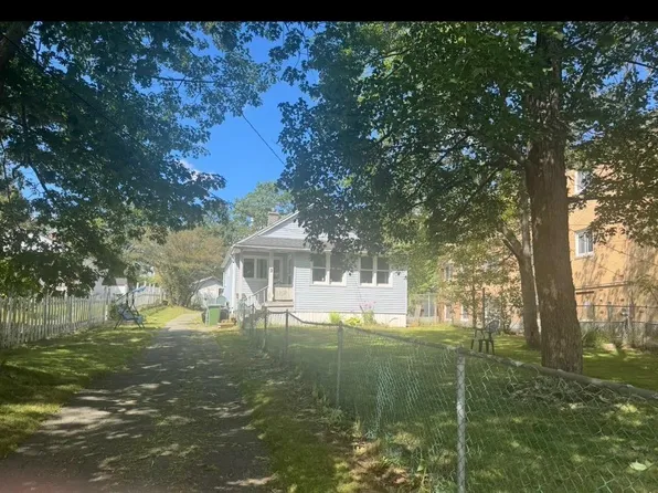 25 Primrose St, Dartmouth, NS B3A 4C4