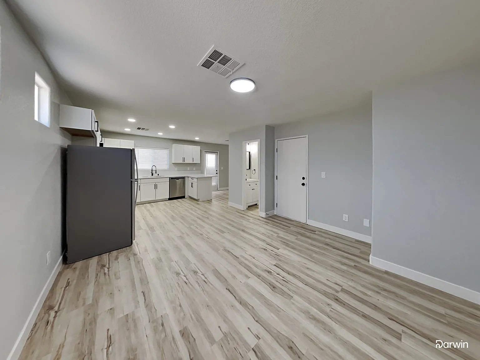 4 bed, 2.5 bath, 1343 sqft, $1,775 — Photo 2