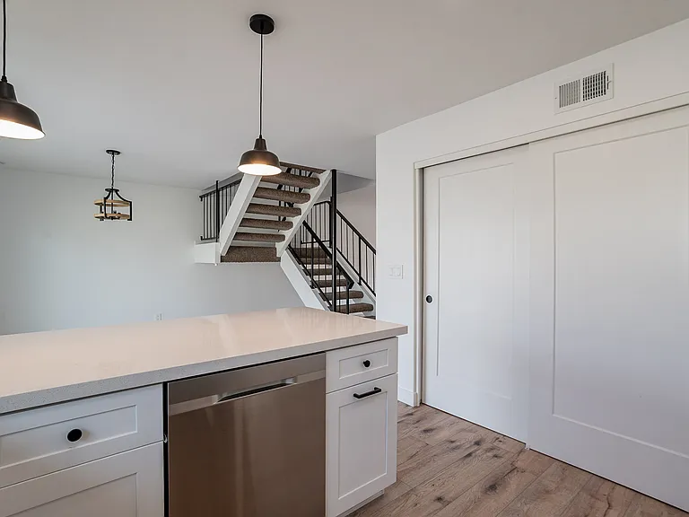 3909 S Mill Ave — Photo 11