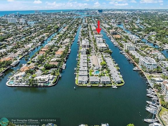 3rd image of 141 W Isle Of Venice Dr Penthouse S