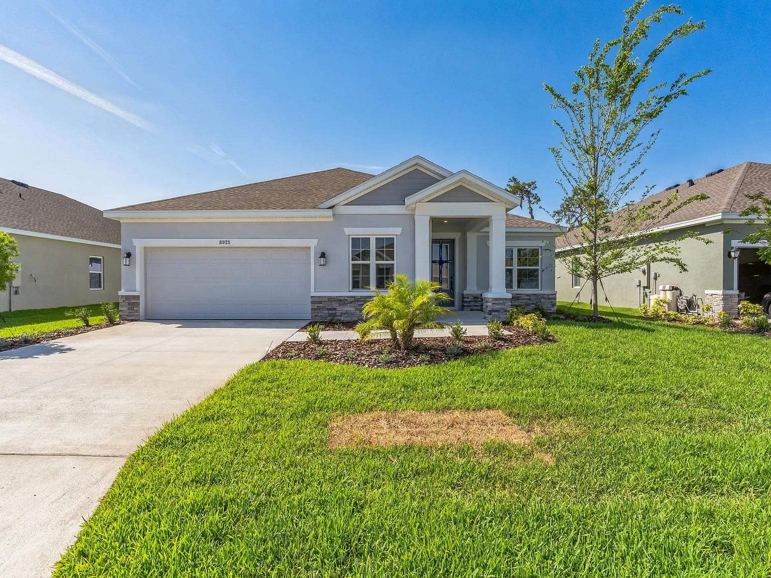 3 bed, 2285 sqft, $2,950 — Photo 3