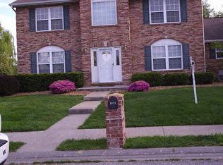 1035 Catalpa Dr, O Fallon, IL 62269