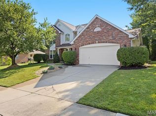 1302 Bossler Ln, O'Fallon, IL 62269