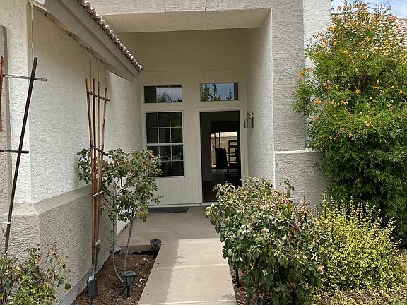 2nd image of 1428 E WASHINGTON Avenue