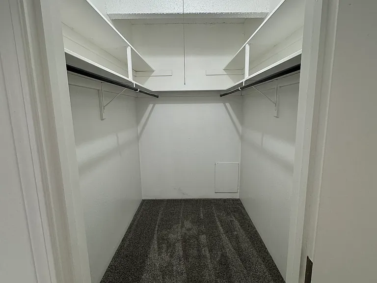 Villa Apartments — Photo 43