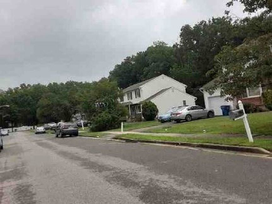 2nd image of 217 Christopher Ave
