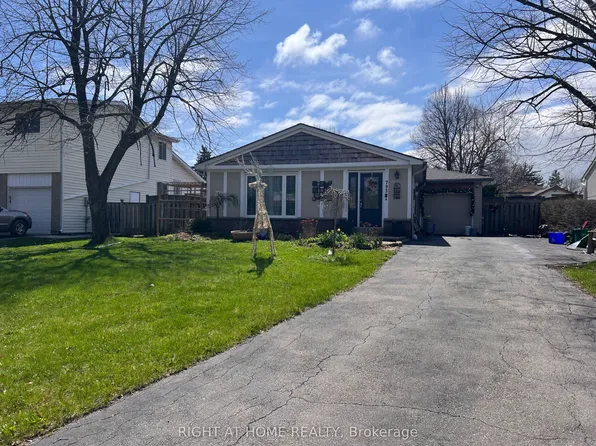 793 Graham Bell Ct, Milton, ON L9T 3T1