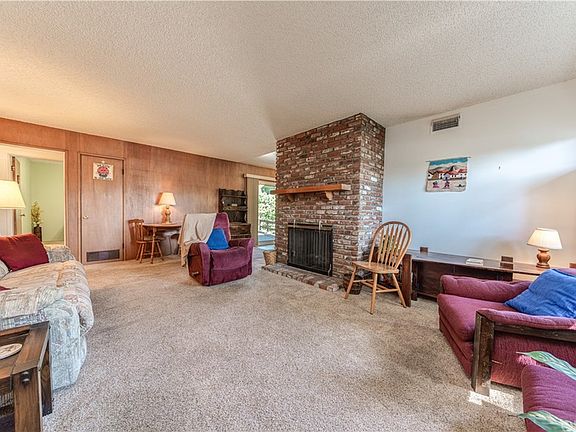 5th image of 12272 Lambert Cir