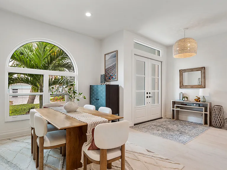 3012 E Vina Del Mar Blvd — Photo 9