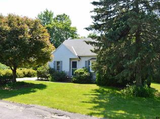 4 Gail Ln, Latham, NY 12110