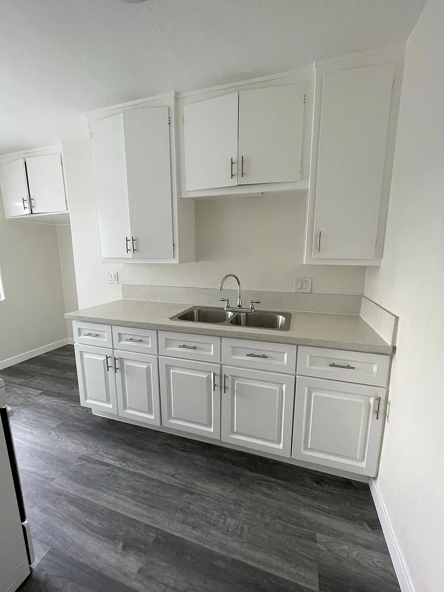 Building Photo - 3711 Pueblo Ave #3