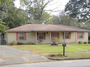2655 Woodcliff Dr E, Mobile, AL 36693