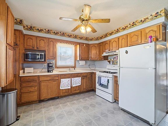 3rd image of 237 Wema Ave