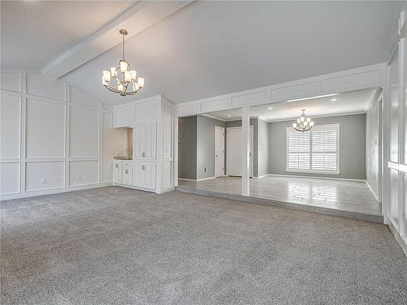 4th image of 2304 Robinwood Pl