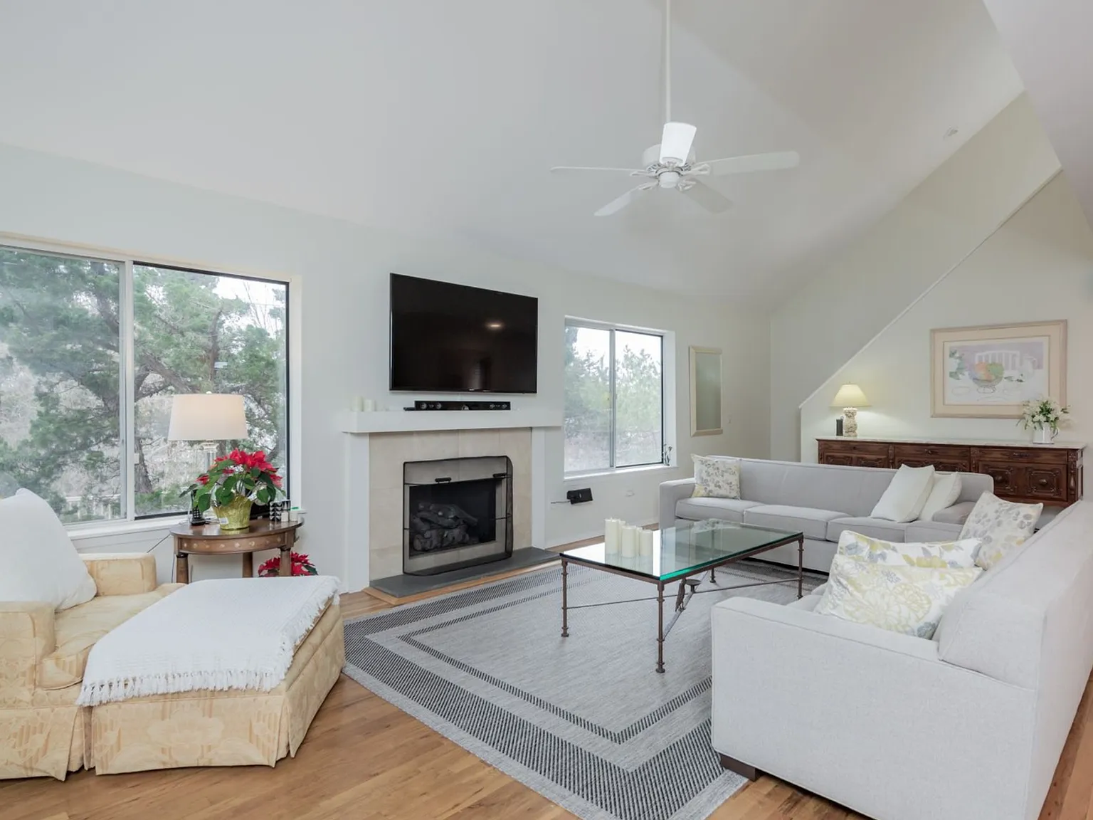 Large pool & private ocean access right in the Dunes — Photo 4
