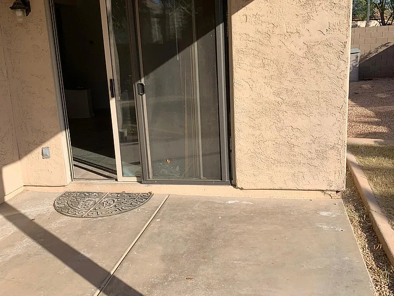 688 N Coral Key Ave — Photo 17