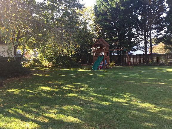 4th image of 4113 Peakland Pl