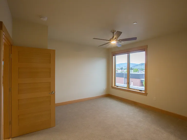 2625 Dearborn Ave #301 — Photo 9