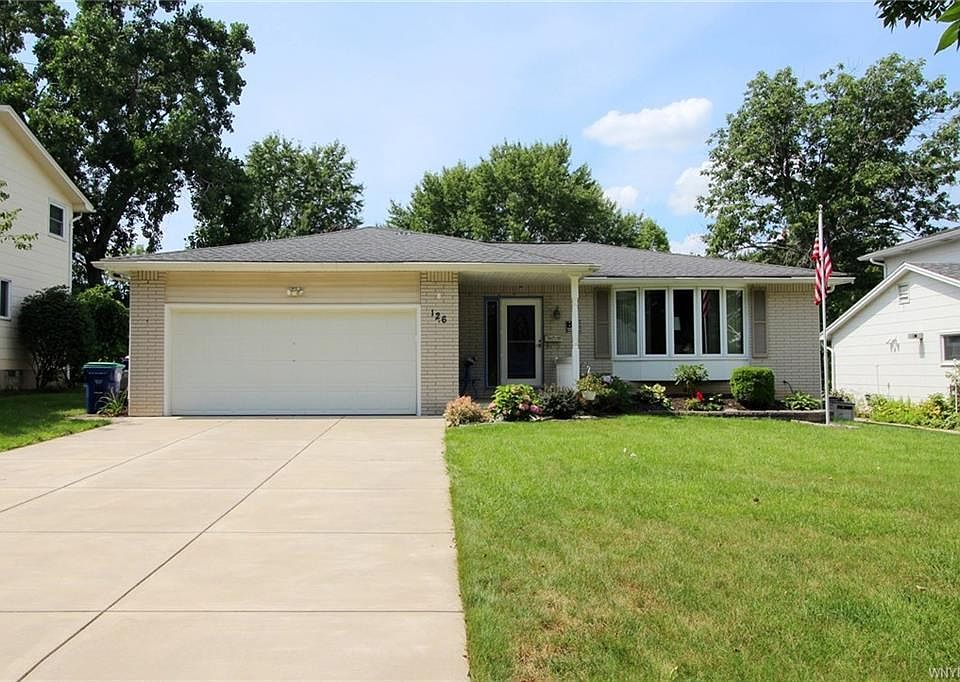 1st image of 126 Fruitwood Ter