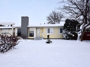 14919 81st St NW, Edmonton, AB T5C1P4