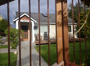 8310 28th Ave NW, Seattle, WA 98117