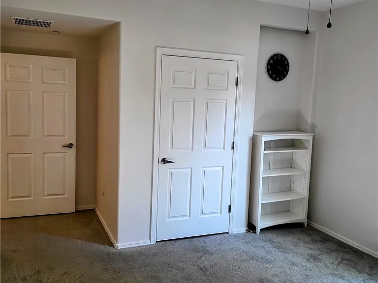 6868 Sky Pointe Dr #1047 — Photo 37