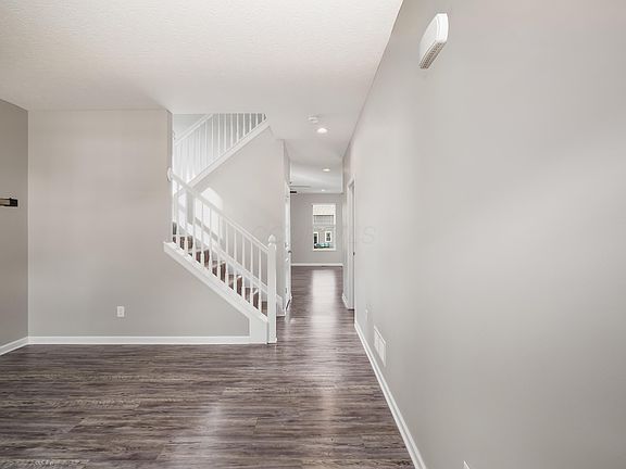 5th image of 159 Marblewood Dr