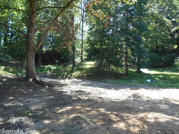 4th image of 719 Mountain Valley St
