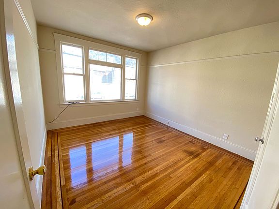 3rd image of 1307-1309 Palou Ave #1307