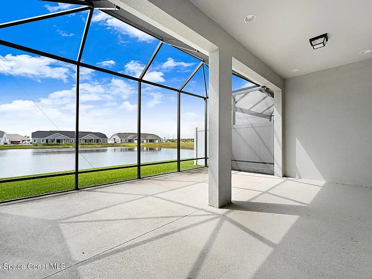 2988 Pangea Cir — Photo 36
