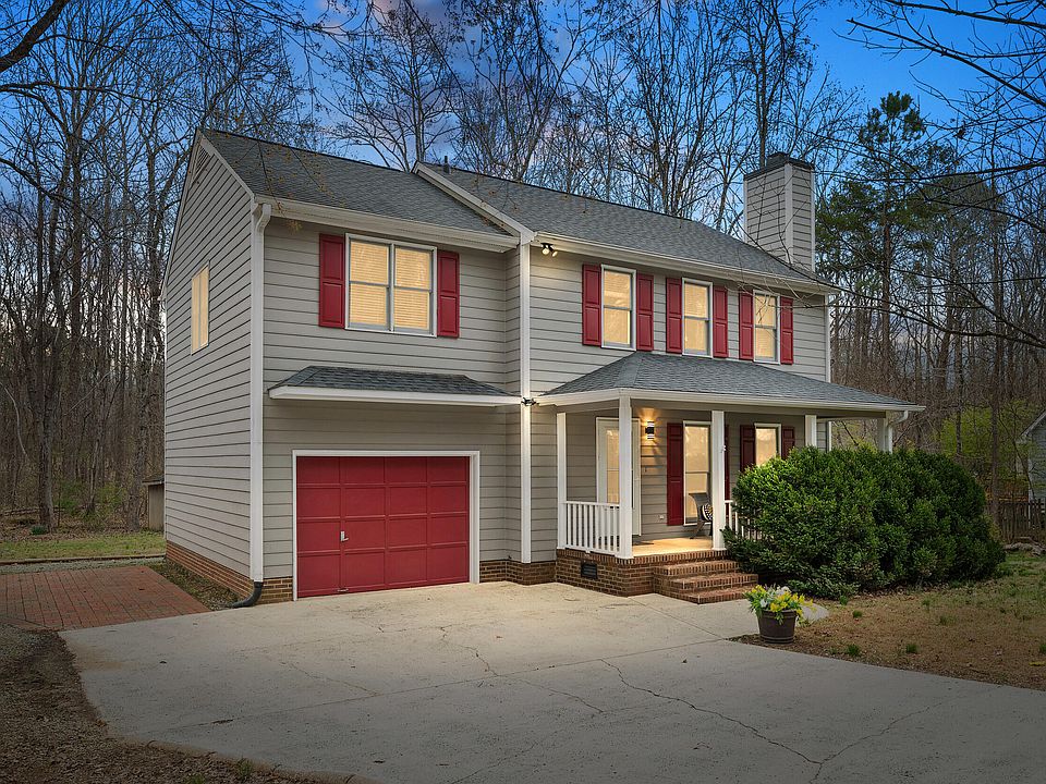 1st image of 104 Pointe Pl