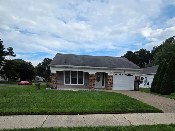 65 Westminster Dr S, Southampton, NJ 08088