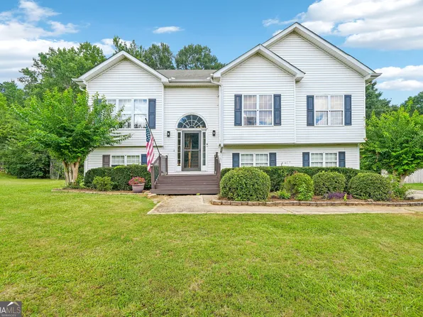 130 Chesterfield Dr, Newnan, GA 30265