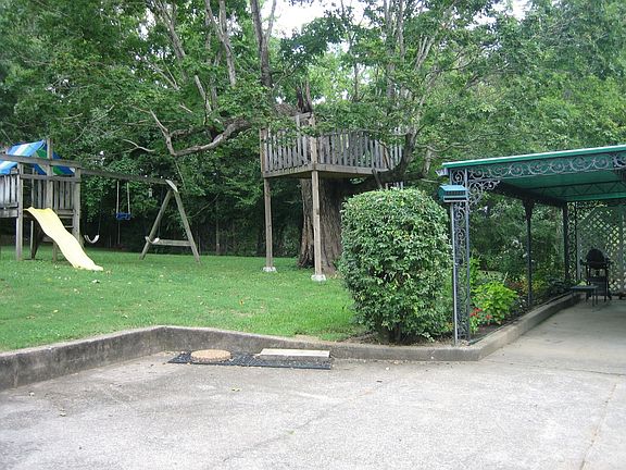 Backyard B
