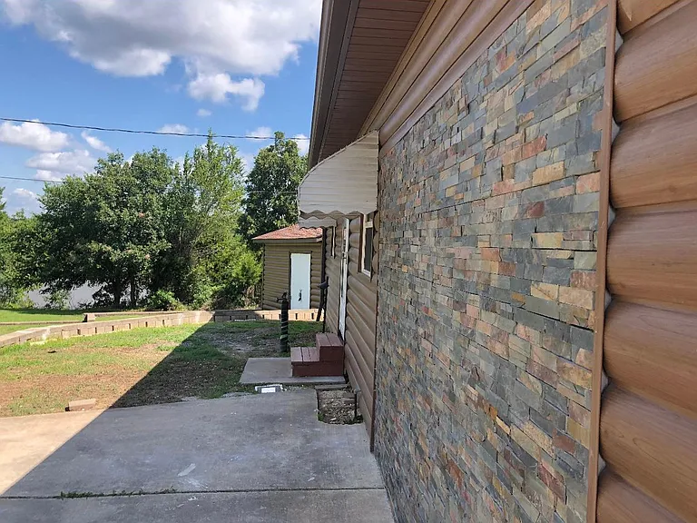 722 Mayfield Rd — Photo 9