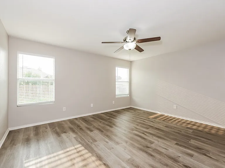 413 Dakota Ridge Dr — Photo 9