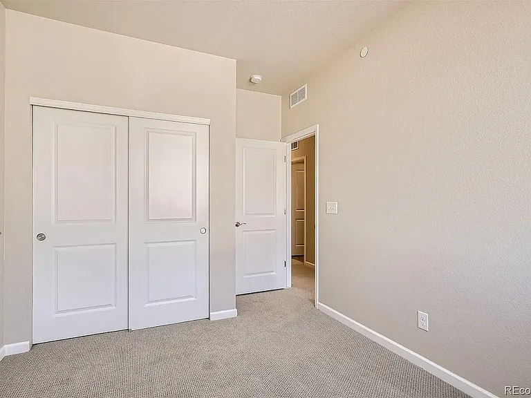 1849 S Poplar Ct — Photo 15