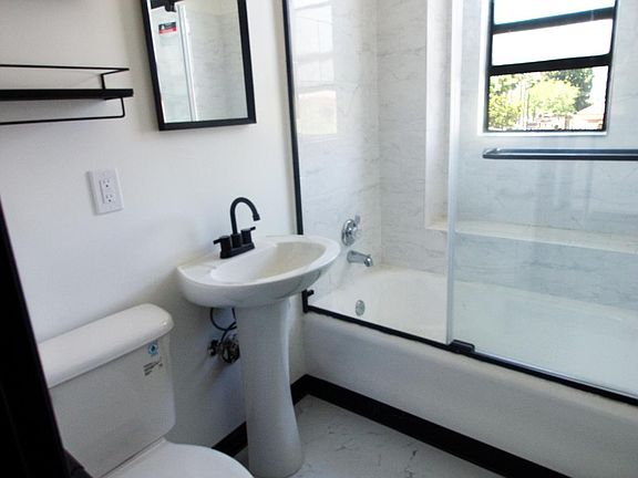 5th image of 346 N Vermont Ave APT 508