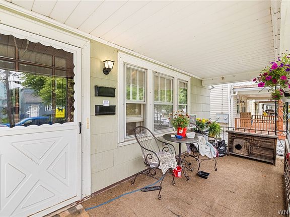 5th image of 282 Newfield St
