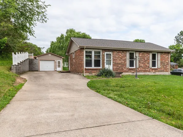 318 Bluebird Ln, Dickson, TN 37055