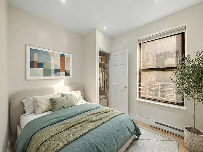 206 W 109th St #1C — Photo 3