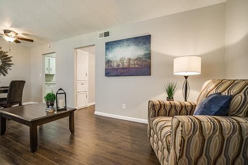2nd image of 5656 Live Oak St #106