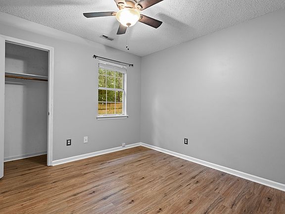 4th image of 216 Audubon Dr
