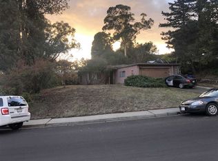 1747 Canyon Dr, Pinole, CA 94564