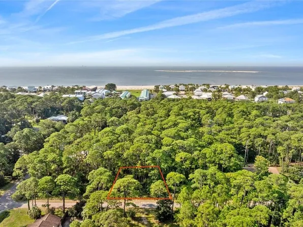503 Fort Tensas Pl, Dauphin Island, AL 36528