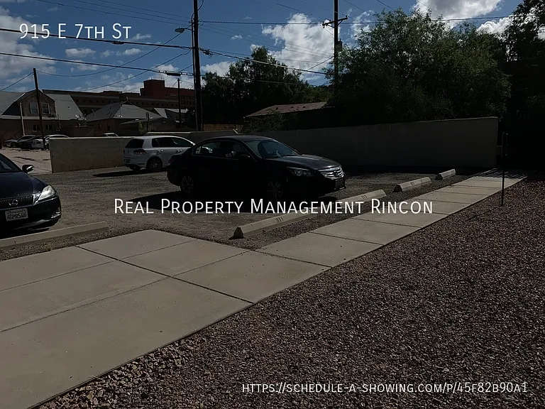 915 E 7th St — Photo 21