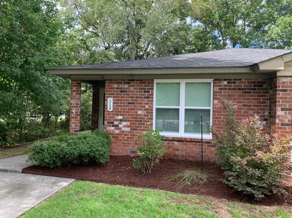 1736 Raoul Wallenberg Blvd, Charleston, SC 29407