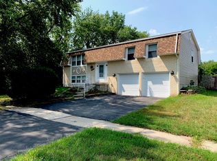 17890 Country Club Ln, Country Club Hills, IL
